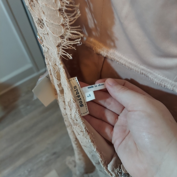 Soieblu Formal Dress - Picture 7 of 7